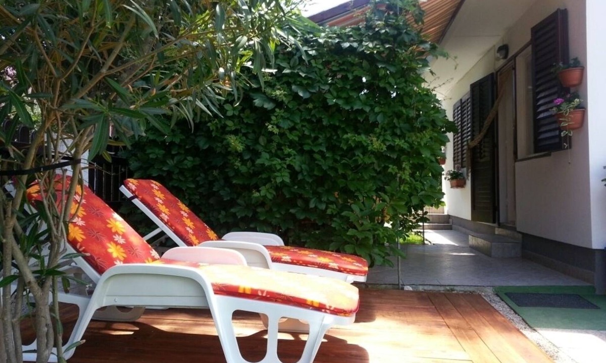 Nin Apartment | Studio apartment in Sabunike with Terrace, Air condition, WIFI (231-3)