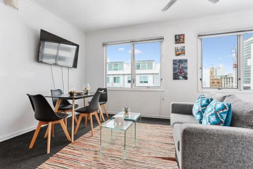 Auckland Central Business District Apartment | Studio Apartment on Princes Wharf