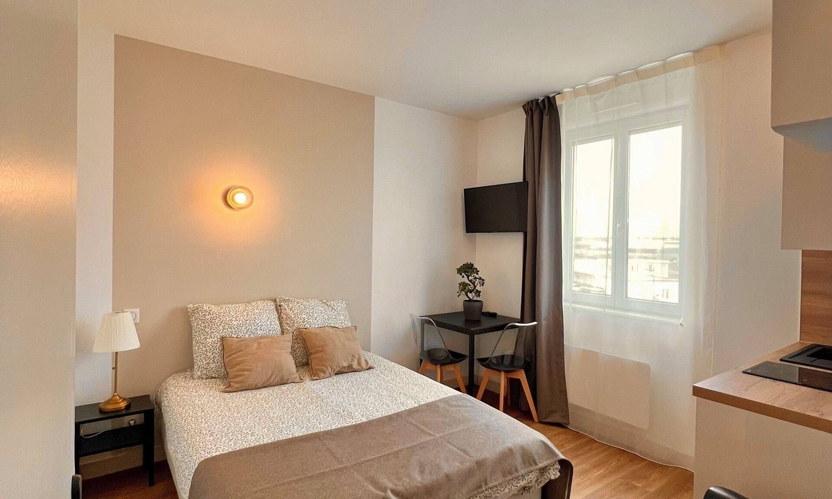 Saint-Doulchard Apartment | STUDIO Appart' Hotel LE CYGNE Gare