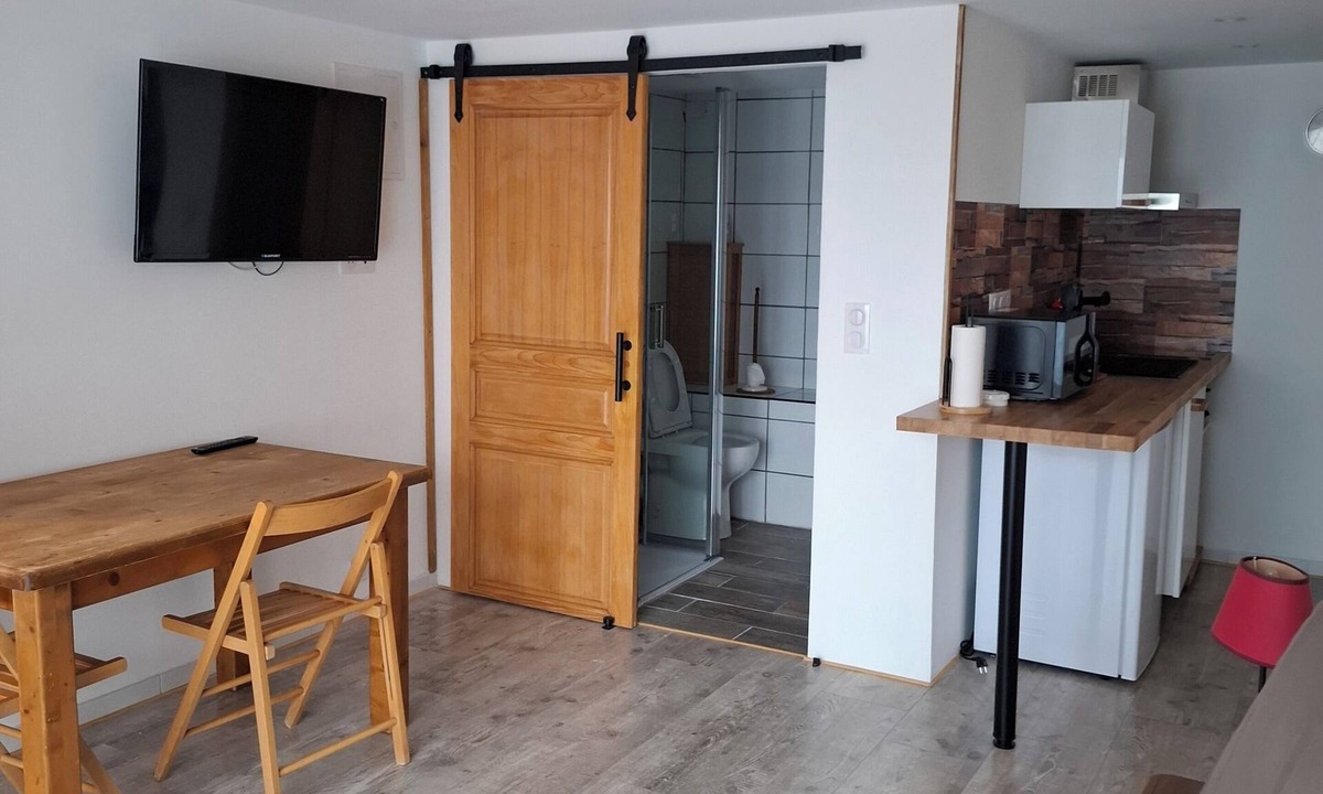 Frontenex Apartment | Studio at the foot of the Col de Tamié.