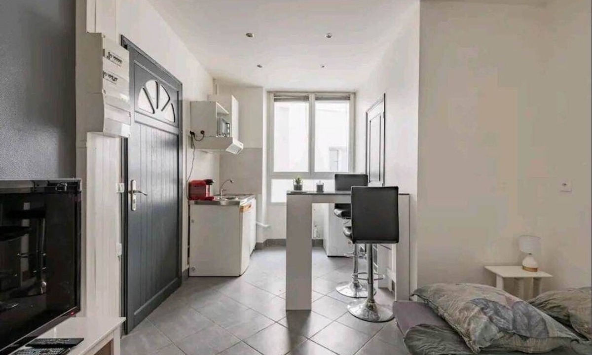 Montelimar Apartment | Studio au Calme, Cosy, Netflix+wifi