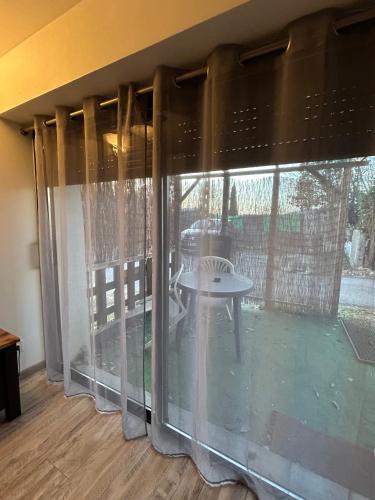 Les Mees Apartment | Studio au calme les hirondelles