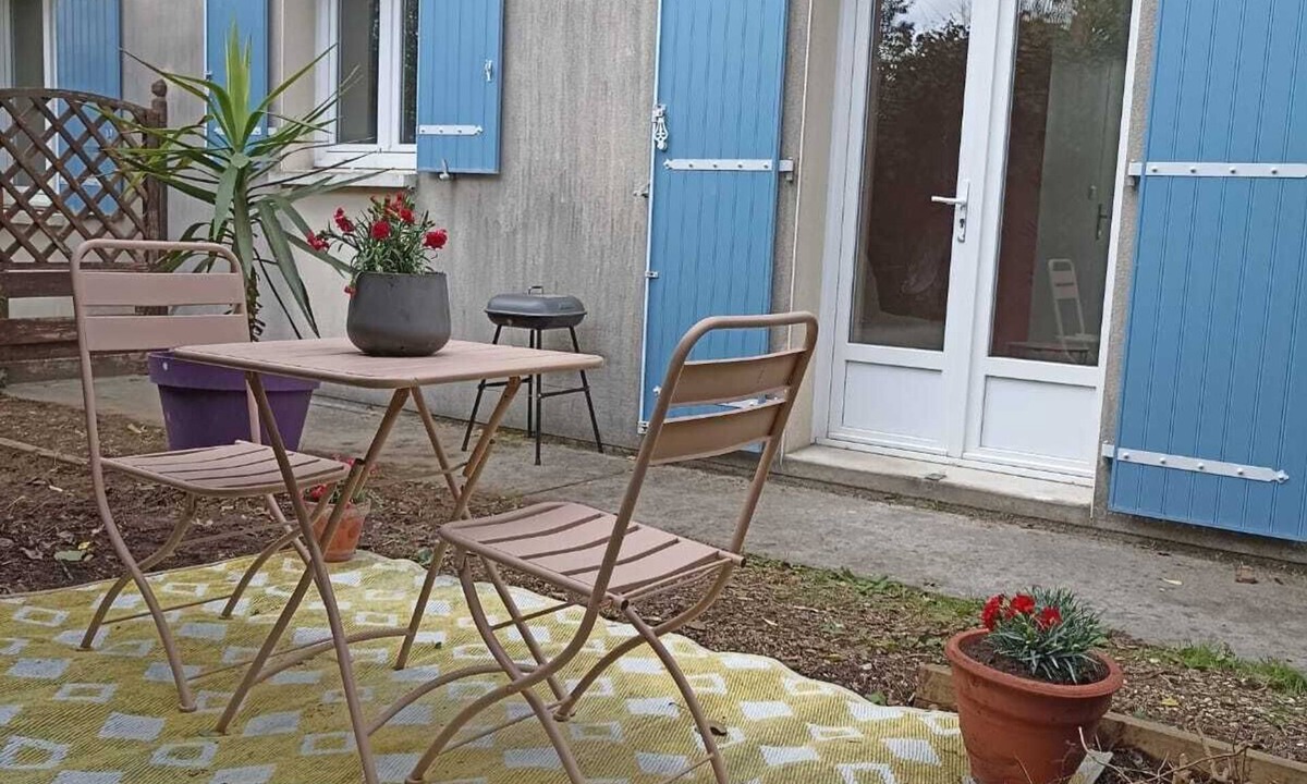 Bourcefranc-le-Chapus Apartment | Studio Avec Jardin