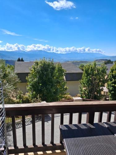 Font-Romeu-Odeillo-Via Apartment | Studio avec vue et wifi with terrace