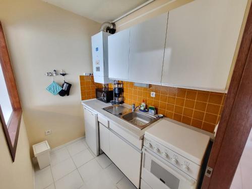 Les Sables d'Olonne Apartment | Studio avec balcon face mer, parking et proche centre, aux Sables-d'Olonne - FR-1-92-774