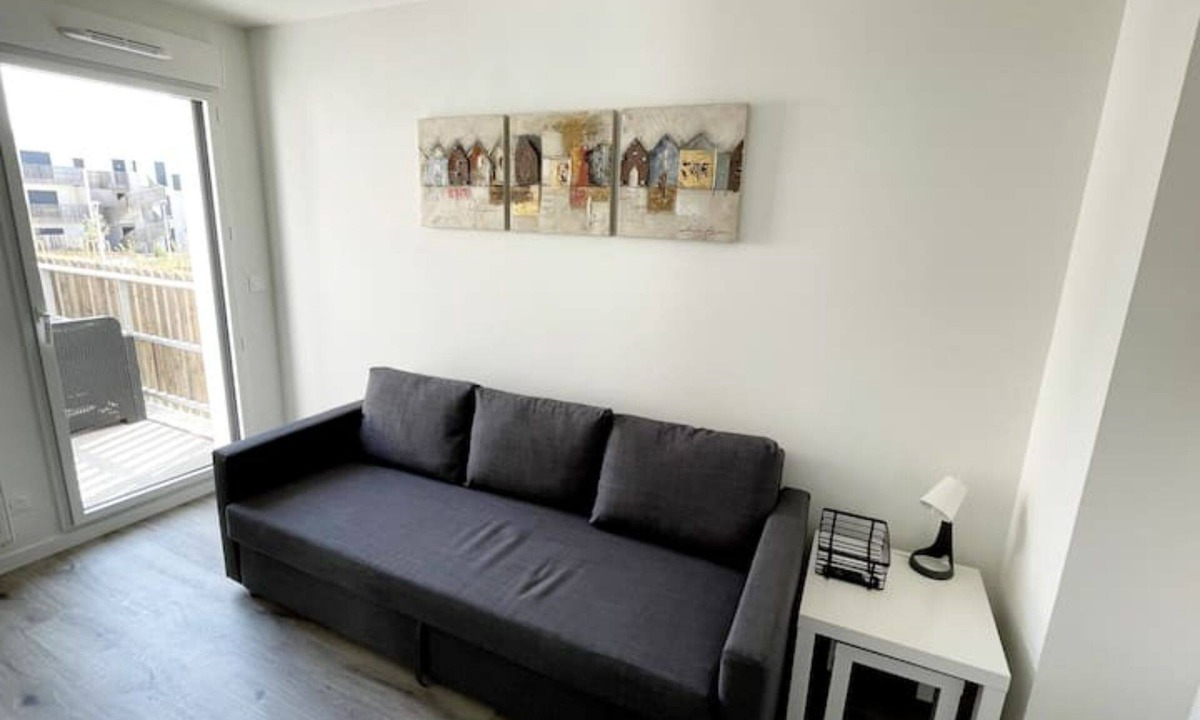 Puilboreau Apartment | Studio Avec Balcon et Parking!