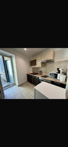 Charleville-Mezieres Apartment | Studio avec terrasse