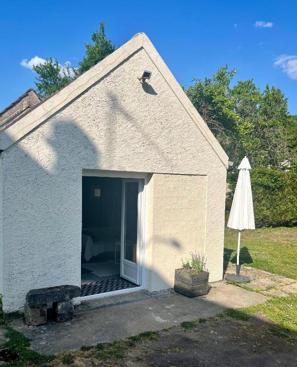 Seraincourt Apartment | Studio avec grand jardin + parking