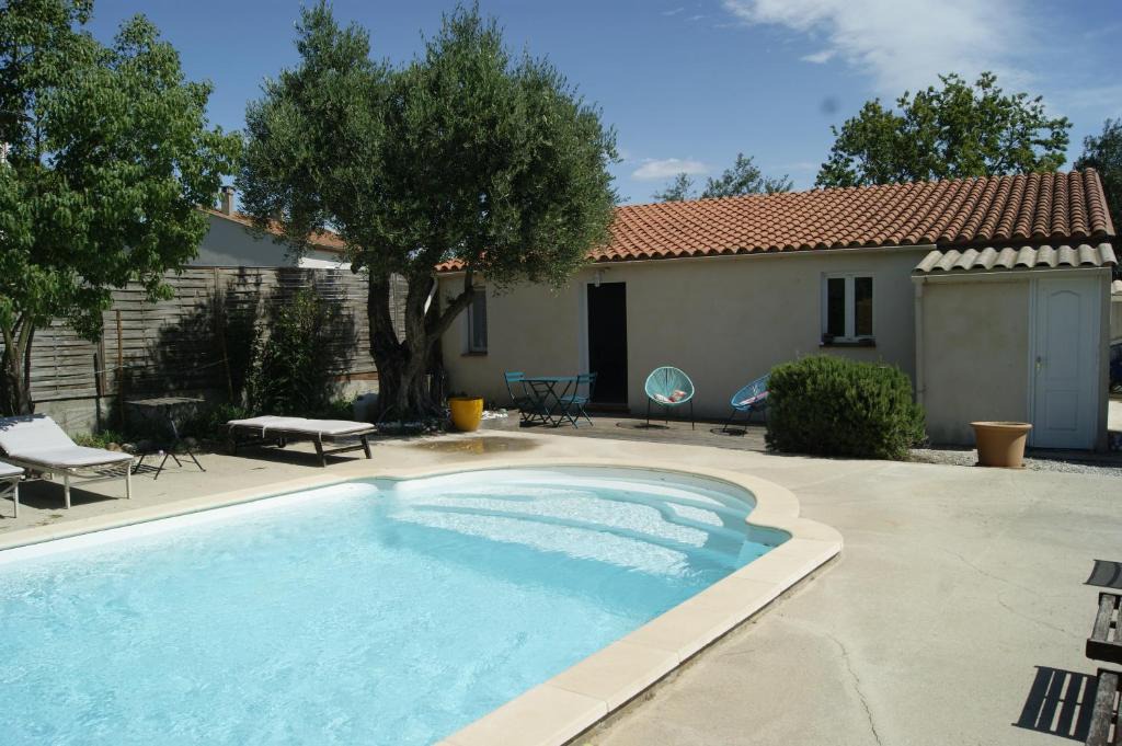 Corbere Apartment | Studio avec piscine