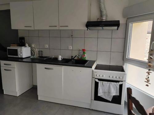 Ableiges Apartment | Studio avec terrasse à Abeliges - 36 m²