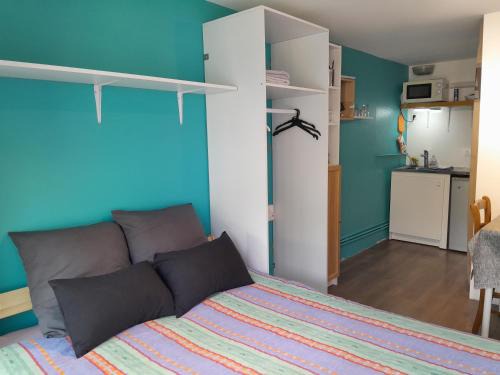 Donges Apartment | Studio avec terrasse