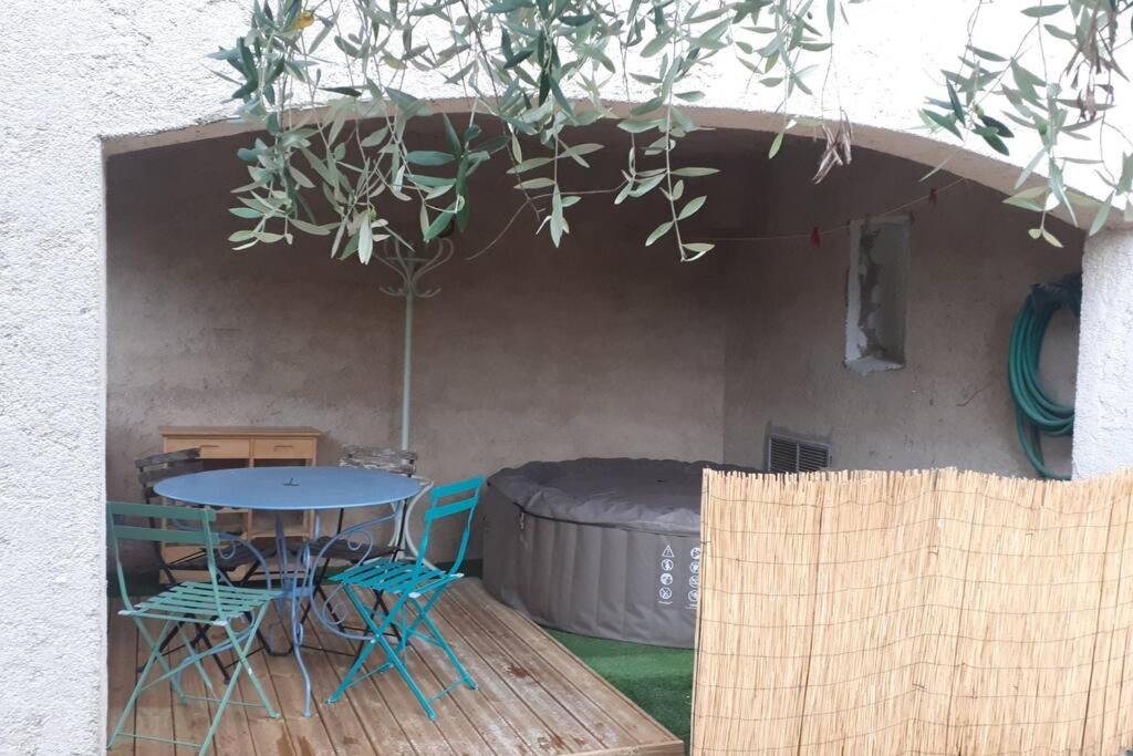 Le Tignet Apartment | studio bas de villa, jardin et spa (été seulement)