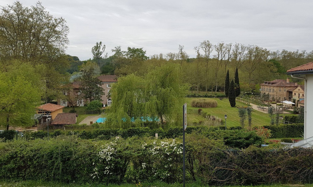 Eugenie-les-Bains Apartment | Studio Beau Songe