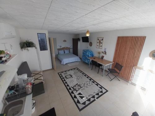 Bourg-Saint-Bernard Apartment | Studio Bonne Nuit 2