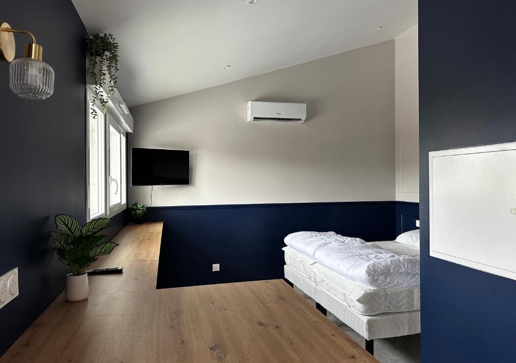 Braud-et-Saint-Louis Apartment | Studio Céleste - Clim - Parking gratuit - Proche CNPE Blayais