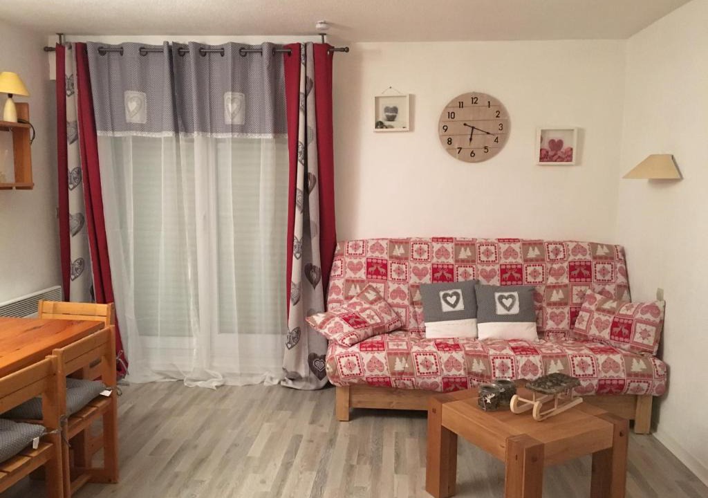 Font-Romeu-Odeillo-Via Apartment | Studio Cabine Les Balcons du Soleil