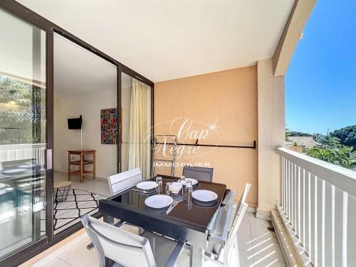 Le Lavandou Apartment | Studio cabine classé 2 étoiles avec terrasse à 50m de la plage de Pramousquier