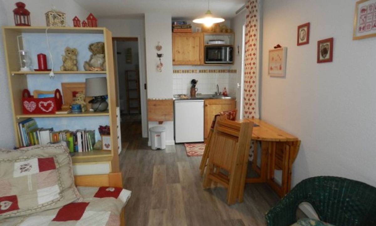 Le Pleynet Apartment | Studio cabin 100m from slopes - Balcony - Ski locker