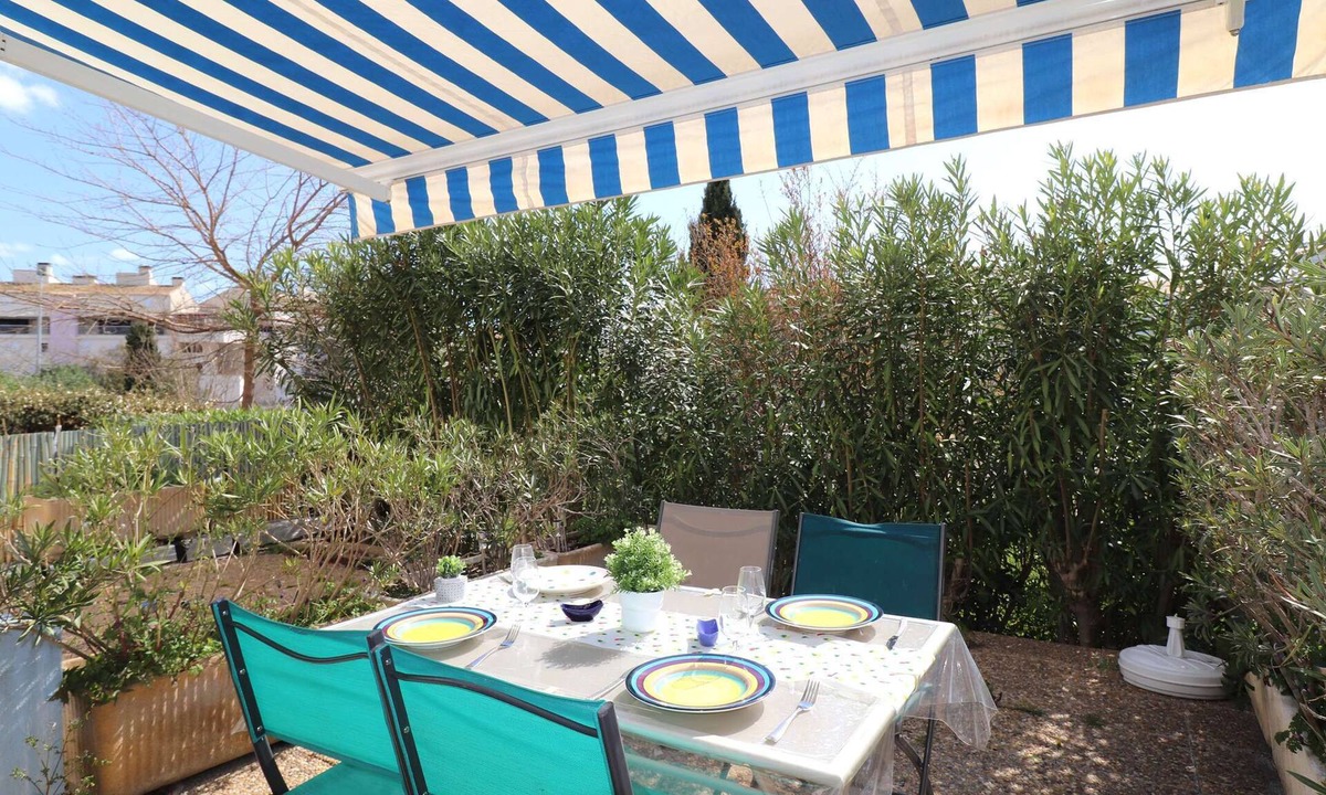 Le Grau-Du-Roi Apartment | Studio Cabin 4 people Ground floor swimming pools near sea, shops