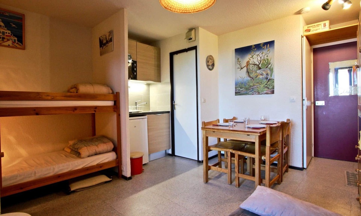 Chamrousse Apartment | Studio cabin 4 places at the foot of the slopes, valley view