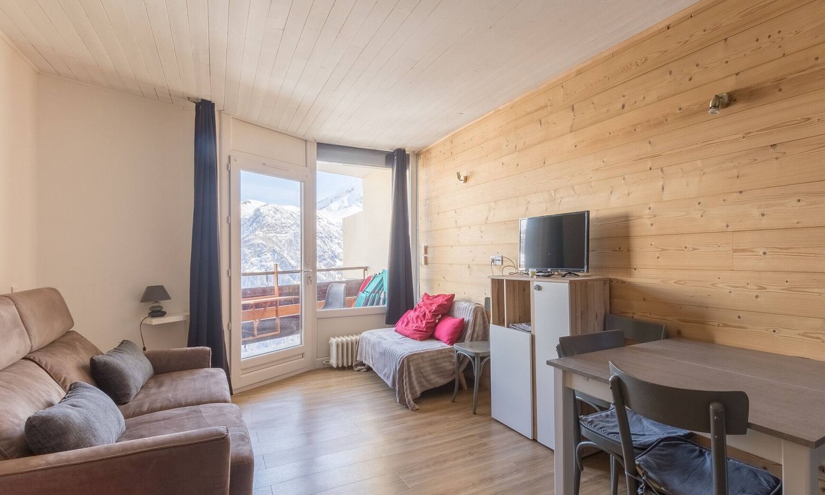 Orcieres-Merlette Apartment | Studio cabin, sleeps 4/5