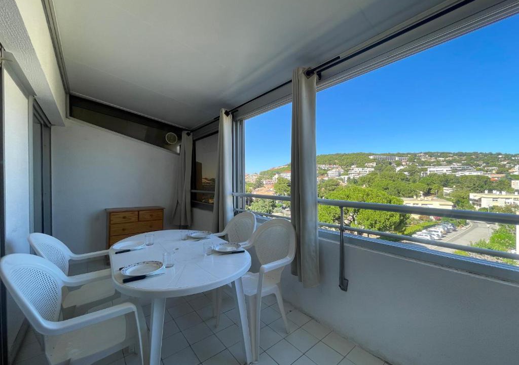 Sete Apartment | Studio Cabine à Sète: Véranda, Parking, Ascenseur, Plage à 300m - FR-1-338-44