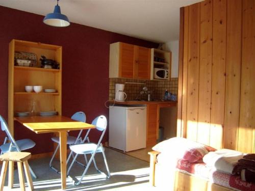 Crest-Voland Apartment | Studio-cabine 4 personnes avec parking à Crest-Voland - FR-1-733-13