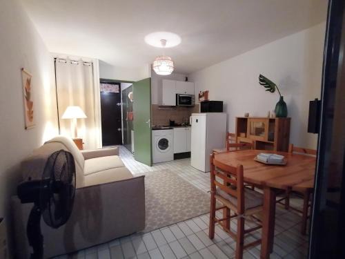 Le Grau-Du-Roi Apartment | Studio cabine - proche plage - parking - wifi