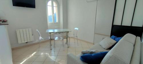 Collioure Apartment | Studio cabine vue mer 3 personnes COLLIOURE AR000-C04