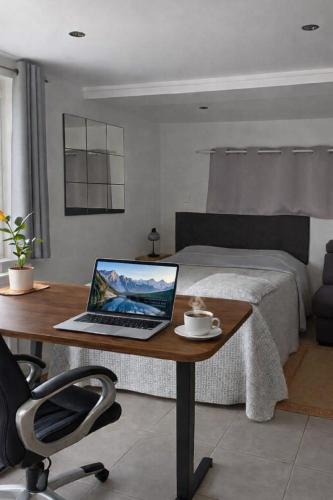 Flers Apartment | Studio calme étape PRO Flers - parking privé - wifi fibre