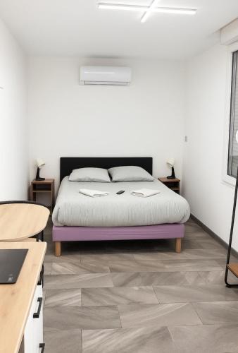 Douai Apartment | Studio calme climatisé, Wi-Fi, arrivée autonome