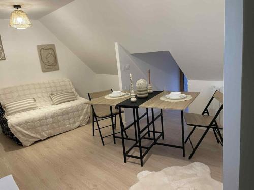 Merlevenez Apartment | Studio calme