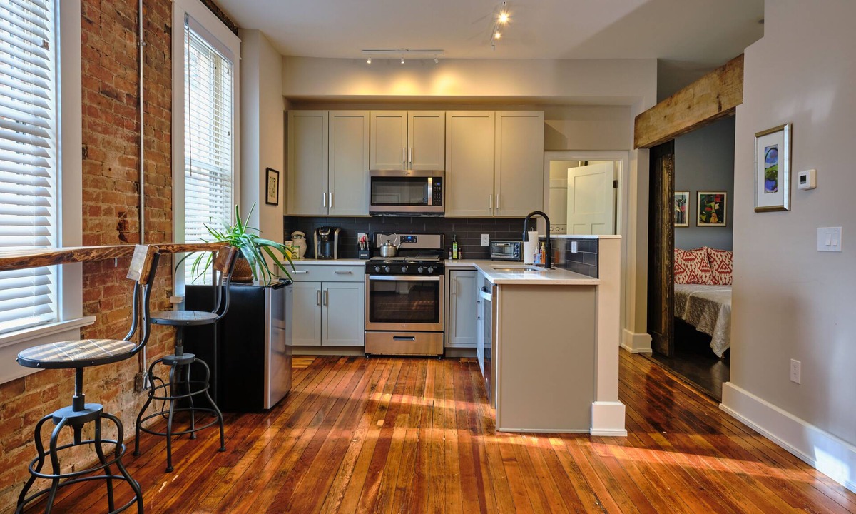 Pendleton Condo | Studio Cigar Store