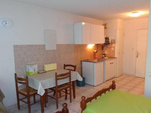 Amelie-les-Bains-Palalda Apartment | Studio cosy avec parking à 50m des Thermes, 2 couchages - Amélie-les-Bains - FR-1-703-55