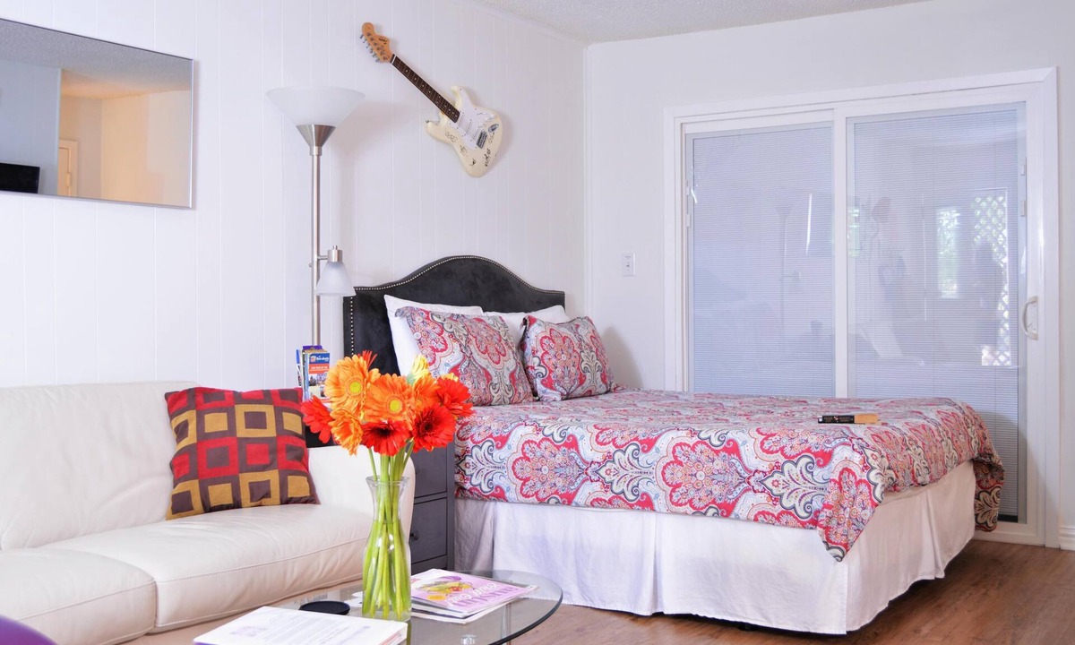 Barton Hills Condo | Studio condo, Queen bed, .33 miles to Barton Springs/Zilker Park, 2 mi to DT!