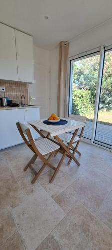 Villenave-d'Ornon Apartment | Studio confortable dans un jardin au calme