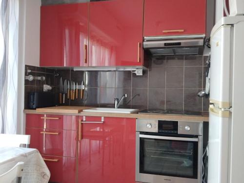 Balaruc-les-Bains Apartment | Studio confortable 2 étoiles proche thermes, animaux admis - FR-1-503-88