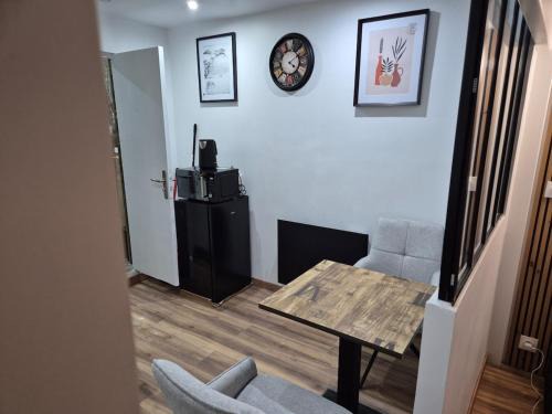Bellevue Apartment | Studio confortable avec parking gratuit