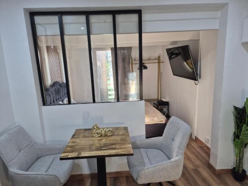 Bellevue Apartment | Studio confortable avec Parking