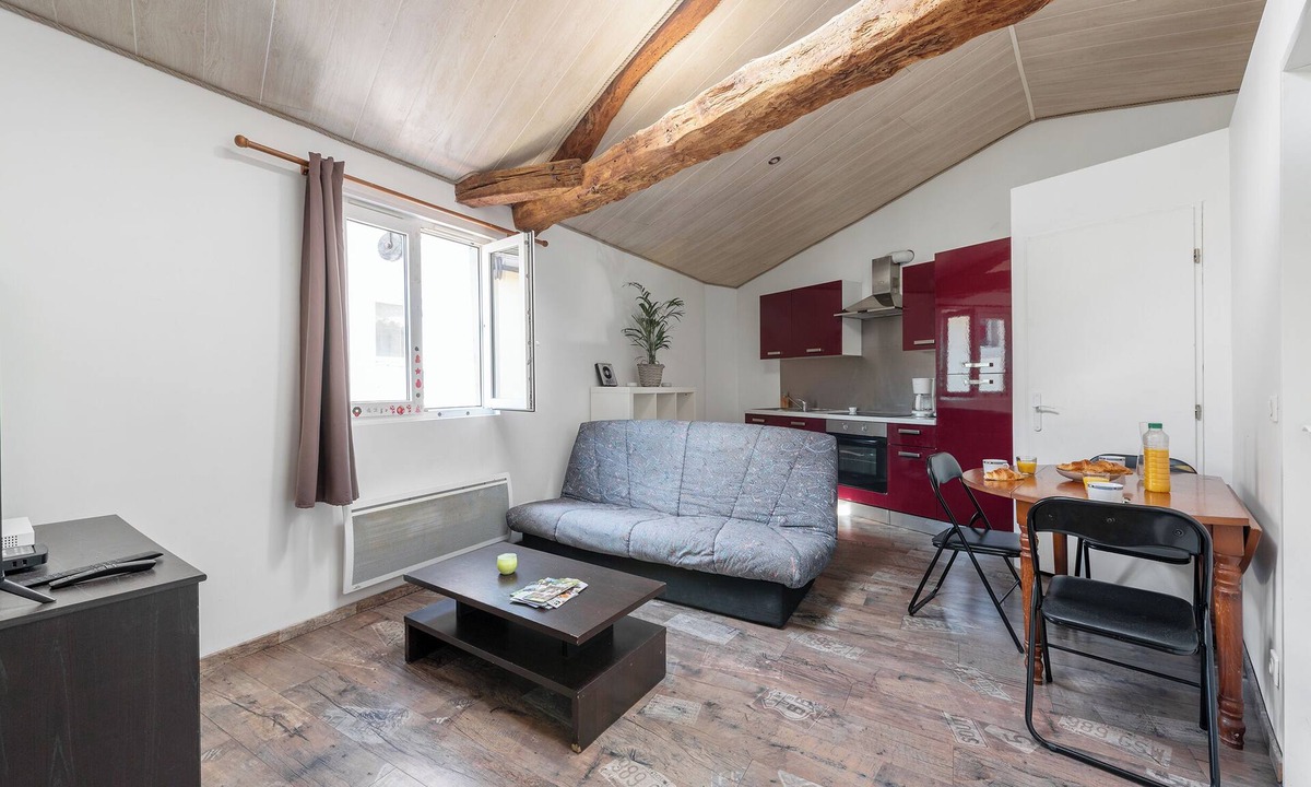 Castres Apartment | studio convivial