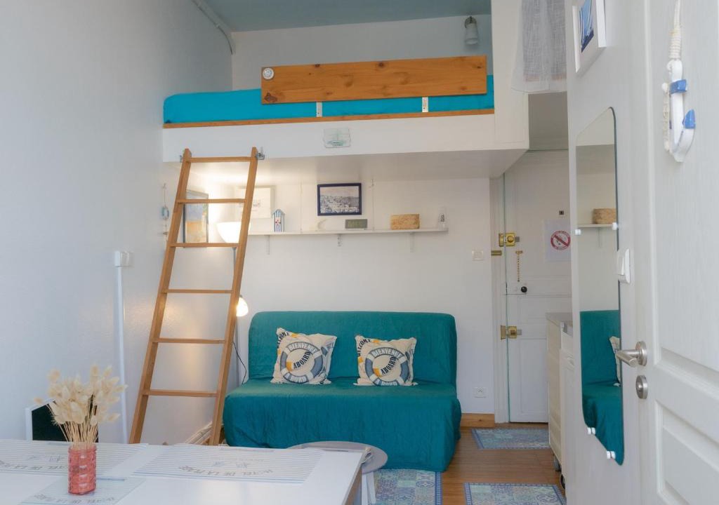 Les Sables d'Olonne Apartment | Studio cosy à 2 pas de la plage, proche commerces et animations - FR-1-197-448
