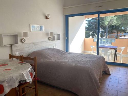 Balaruc-les-Bains Apartment | Studio cosy avec terrasse, parking, proche thermes - Balaruc-les-Bains - FR-1-553-89
