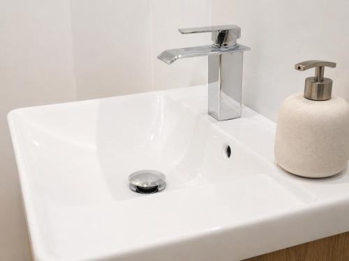 Les Noyers Apartment | studio cosy calme, entrée autonome, WiFi rapide & parking