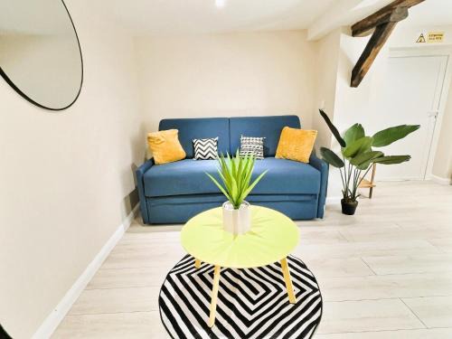 Bouguenais Apartment | Studio cosy refait à neuf - proche aéroport et tram