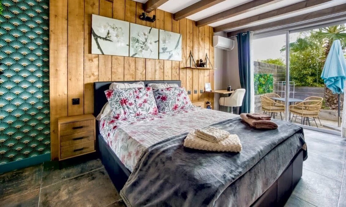 Baillargues Apartment | 🏡 STUDIO Cosy & Woody🪵