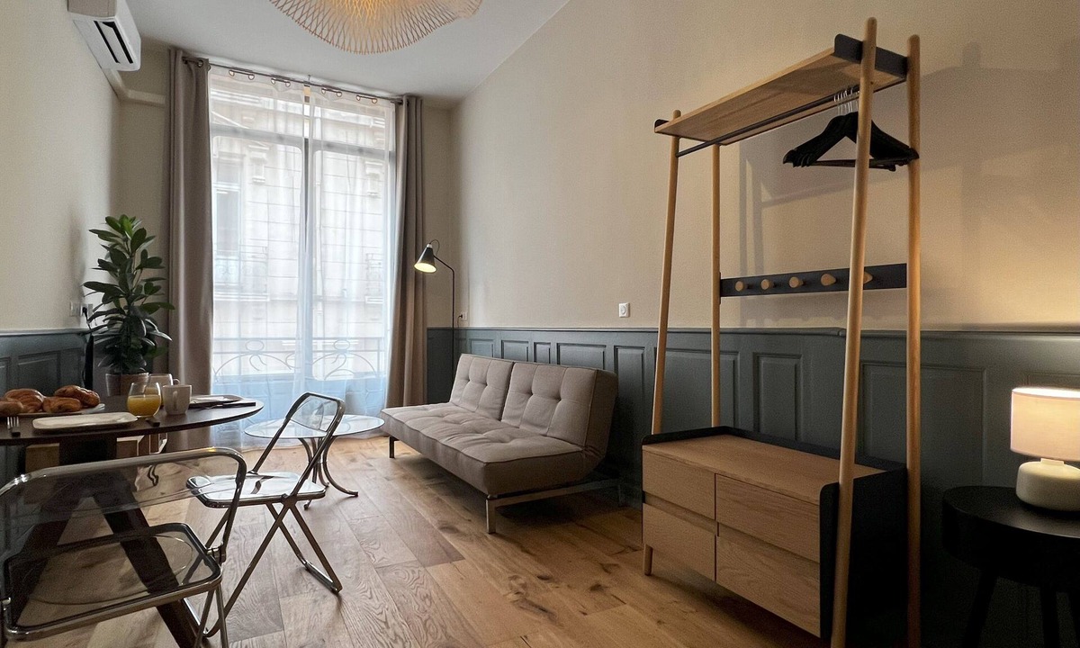 Narbonne Apartment | Studio Cours République