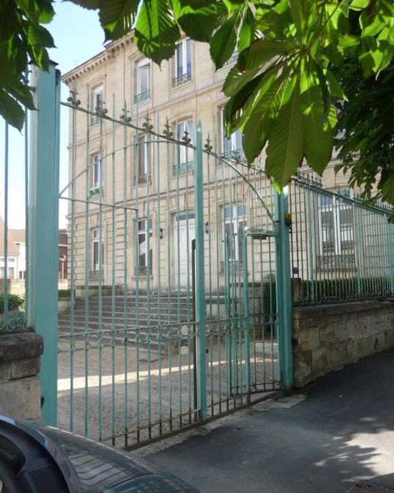 Petit Margny Apartment | Studio dans charmante Bâtisse de Maître Compiégnoise