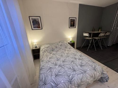 Sud Loire Apartment | Studio de l'Hippodrome