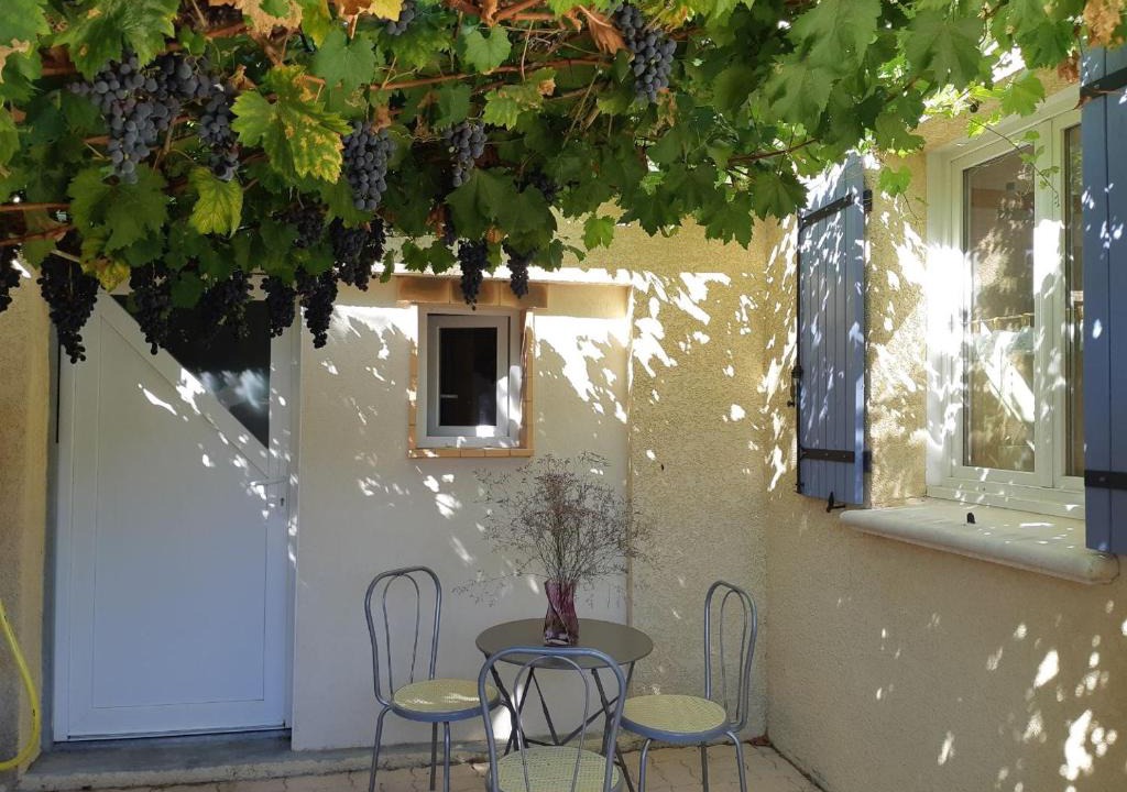 Balaruc-les-Bains Apartment | Studio des Grenadiers