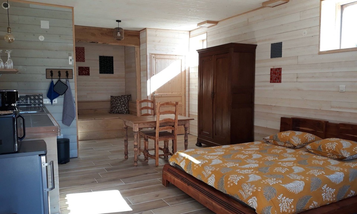 Saint-Dolay Apartment | Studio des Pêchers